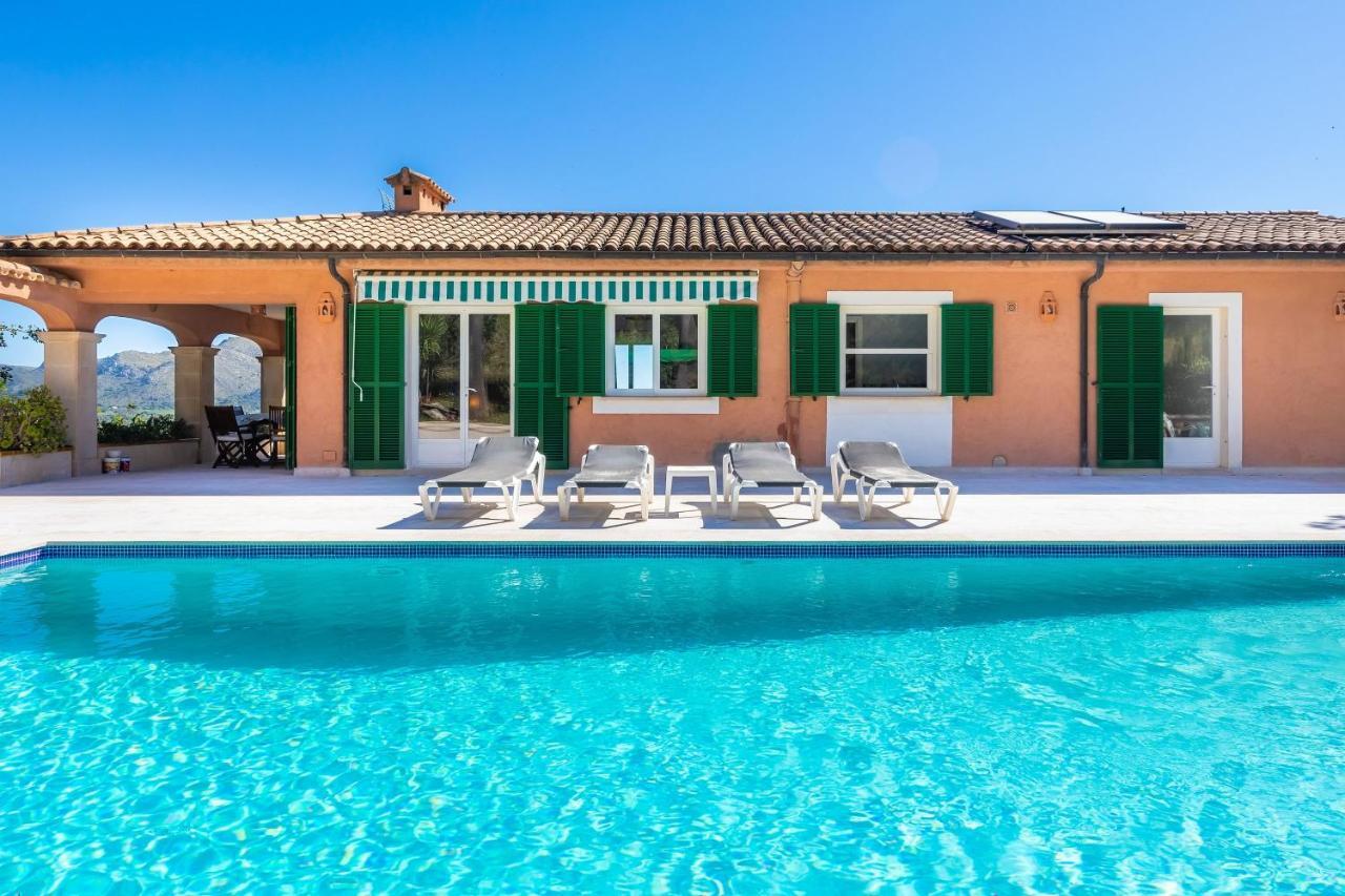 Santa Maria Villa *